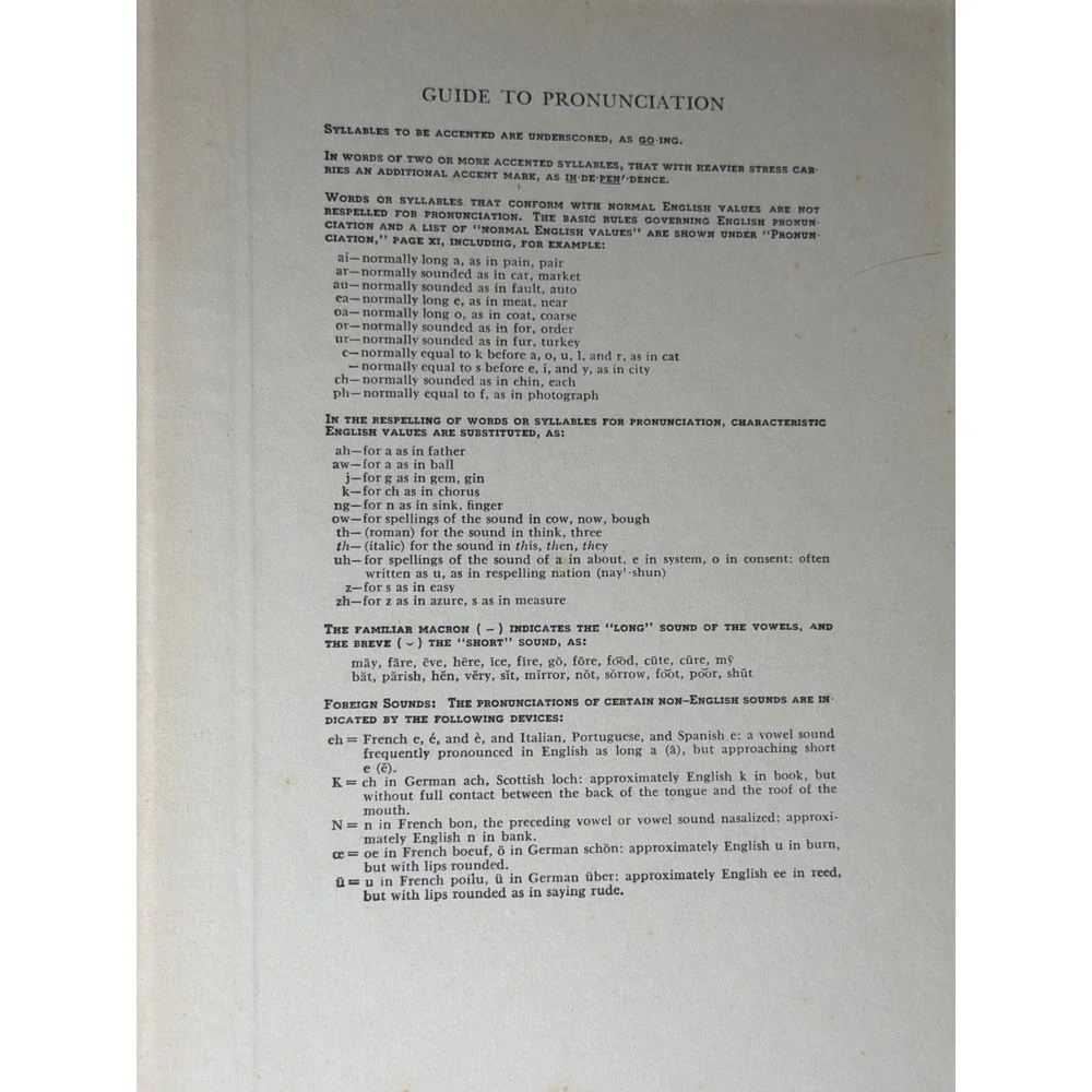 Vintage 1947 Funk & Wagnalls New College Standard Dictionary Empha-type Edition‎